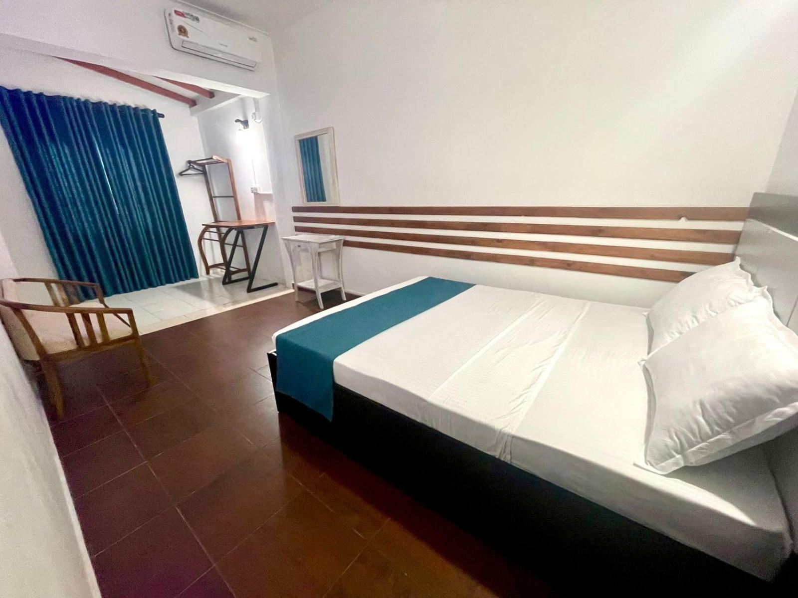 Hotel One Sixty Дехивала-Маунт-Лавиния Экстерьер фото